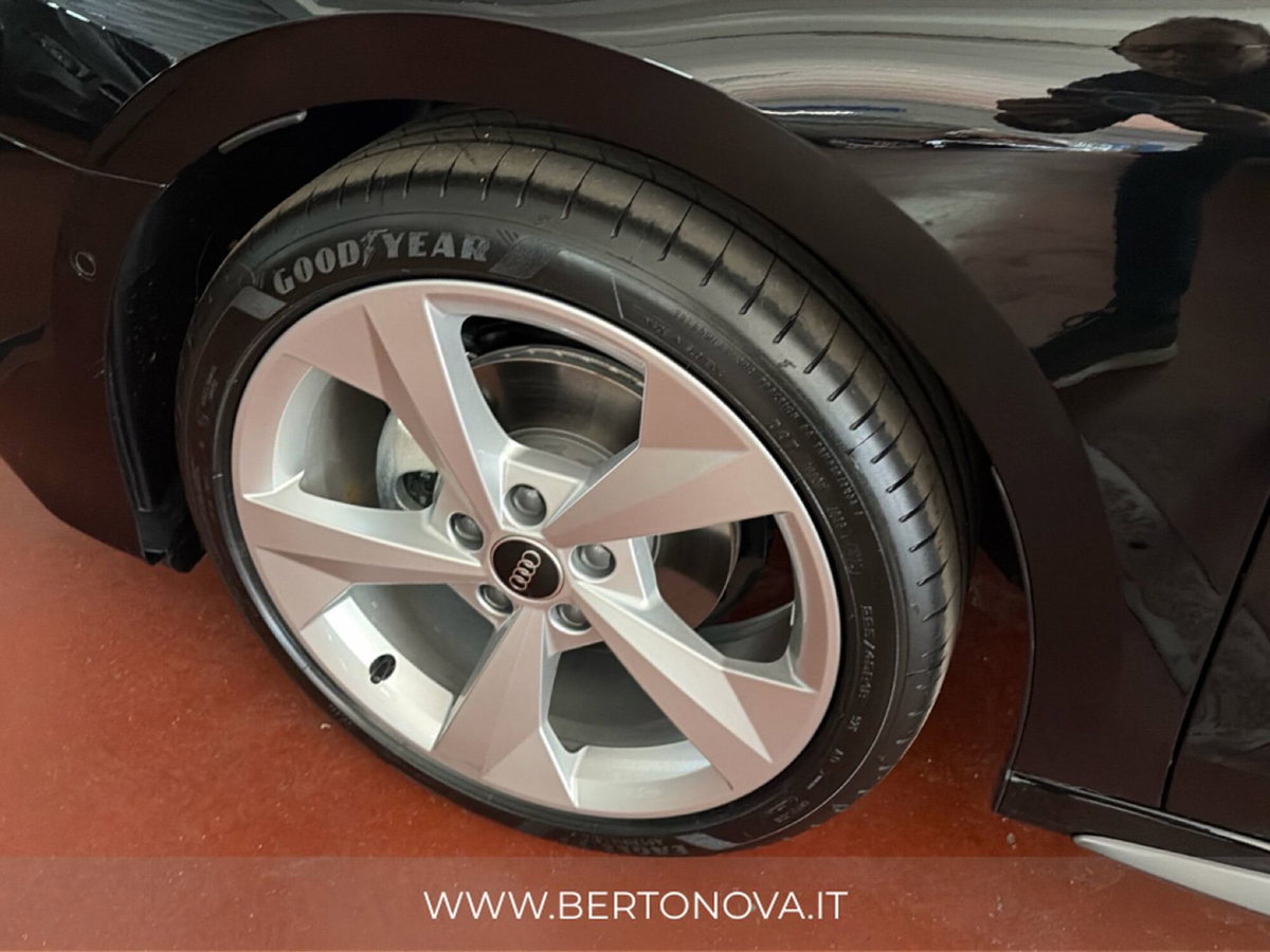 Audi A3 Sportback 35 TFSI S line edition (6)