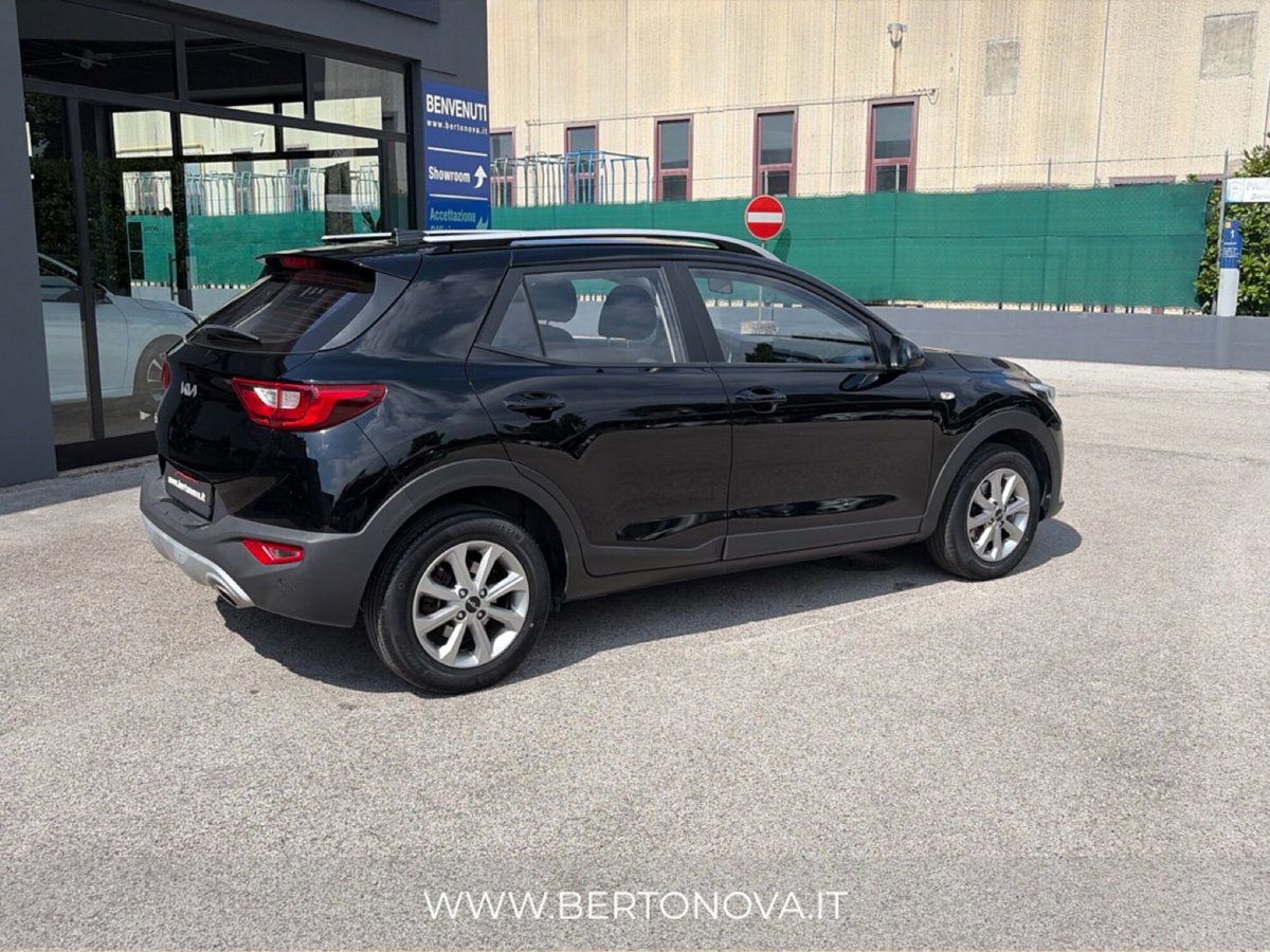 Kia Stonic 1.2 mpi Urban gpl 82cv (3)