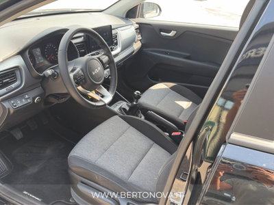 Kia Stonic 1.2 mpi Urban gpl 82cv (9)