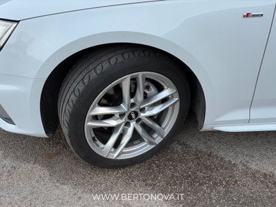 Audi A4 Avant 40 TDI quattro S tronic Business Sport (8)