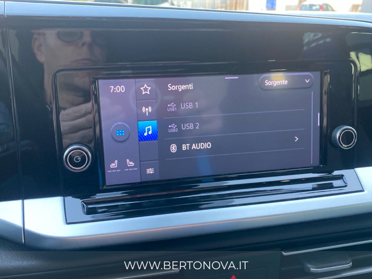 Ford Tourneo Connect 2.0 EcoBlue 102 CV Titanium (17)