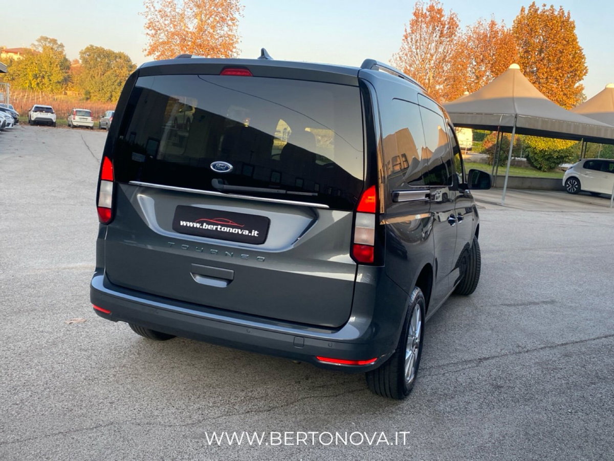 Ford Tourneo Connect 2.0 EcoBlue 102 CV Titanium (2)