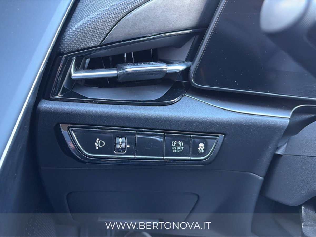 Kia Niro 1.6 gdi hev Style 129cv dct6 (13)