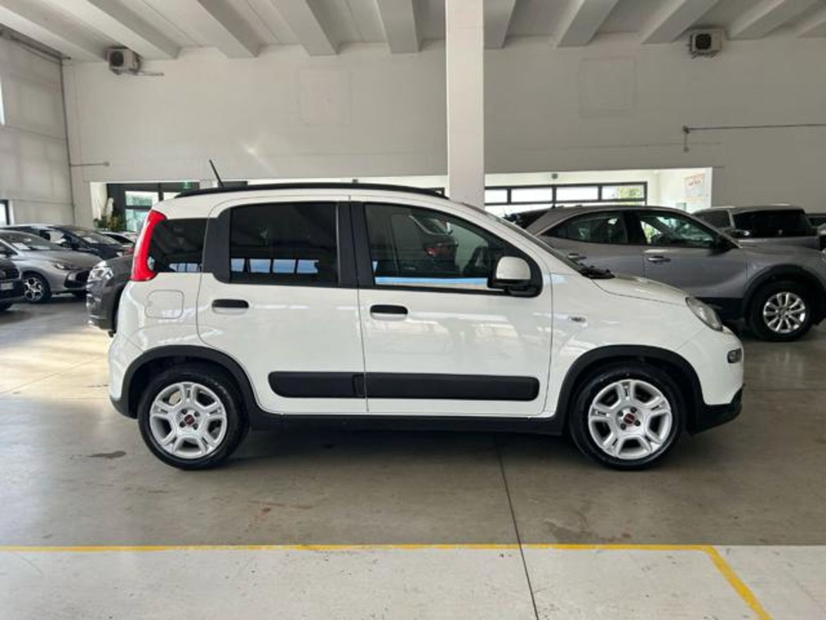 Fiat Panda 1.0 firefly hybrid s&s 70cv 5p.ti (4)