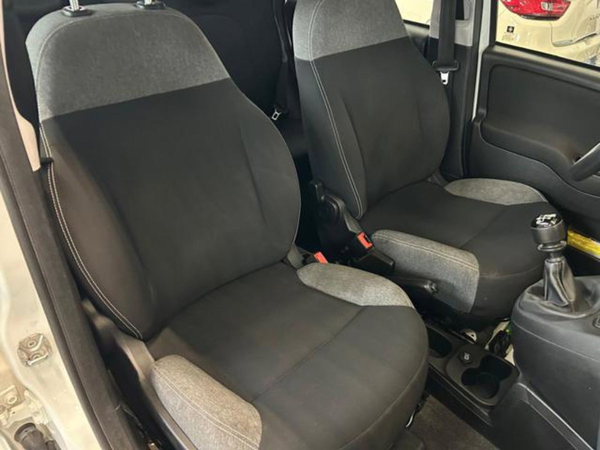 Fiat Panda 1.0 firefly hybrid s&s 70cv 5p.ti (14)