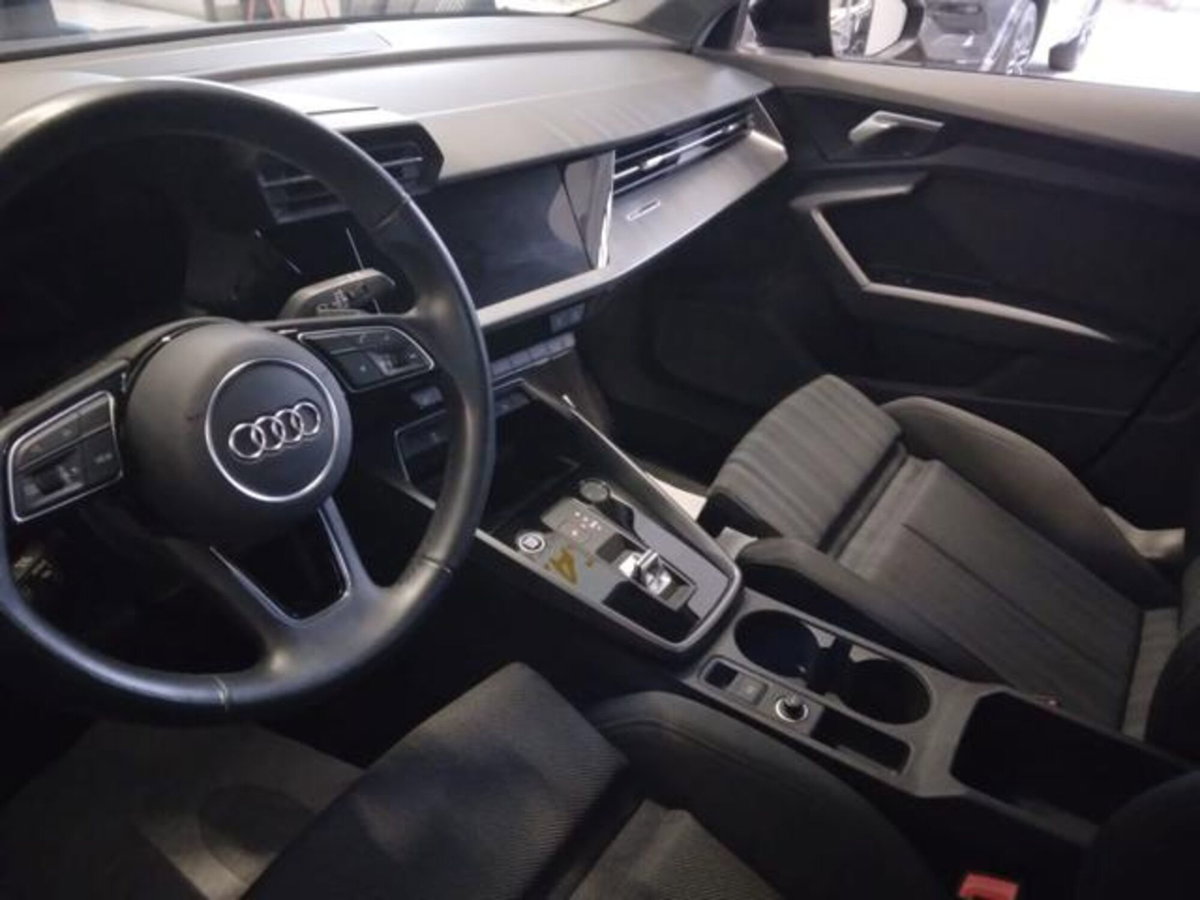 Audi A3 Sedan 35 TDI Sport (11)