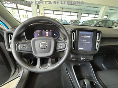 Volvo XC40 B3 automatico Core (18)