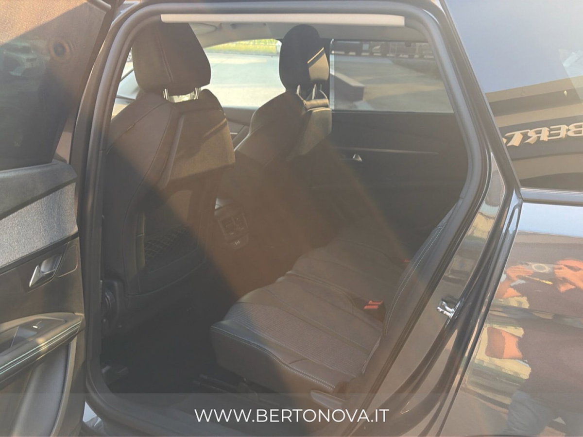 Peugeot 5008 1.5 bluehdi Allure Pack s&s 130cv eat8 (10)