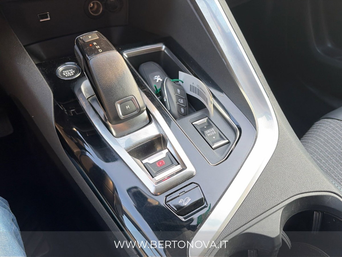 Peugeot 5008 1.5 bluehdi Allure Pack s&s 130cv eat8 (16)