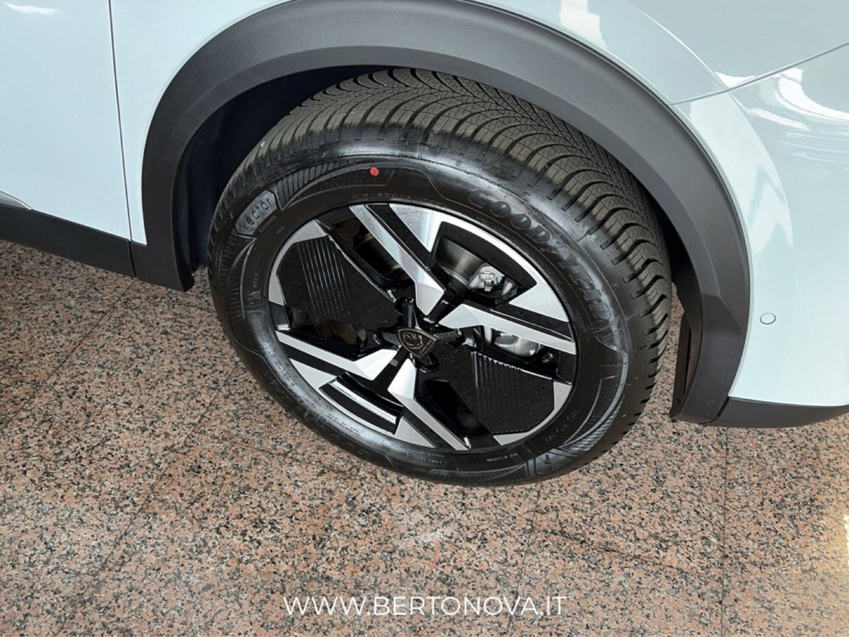 Peugeot 2008 1.2 hybrid Allure 110cv e-dcs6 (5)