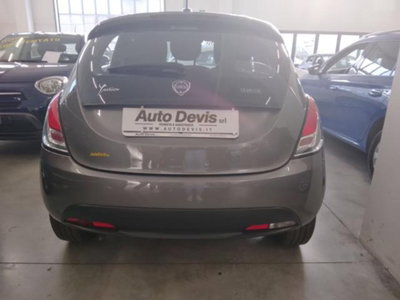 Lancia Ypsilon 1.0 FireFly 5 porte S&S Hybrid Ecochic Silver (3)