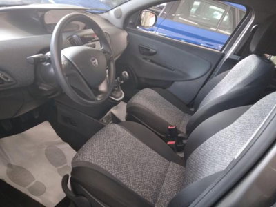 Lancia Ypsilon 1.0 FireFly 5 porte S&S Hybrid Ecochic Silver (8)
