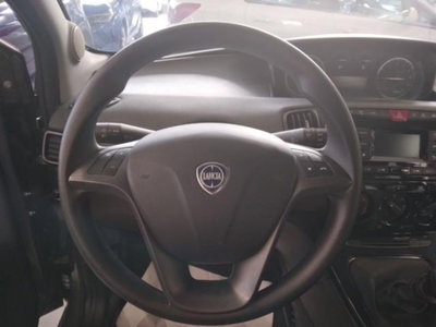 Lancia Ypsilon 1.0 FireFly 5 porte S&S Hybrid Ecochic Silver (9)