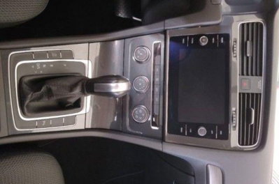 Volkswagen Golf Variant 2.0 TDI DSG Business BlueMotion Technology (13)