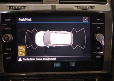 Volkswagen Golf Variant 2.0 TDI DSG Business BlueMotion Technology (16)