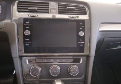 Volkswagen Golf Variant 2.0 TDI DSG Business BlueMotion Technology (20)