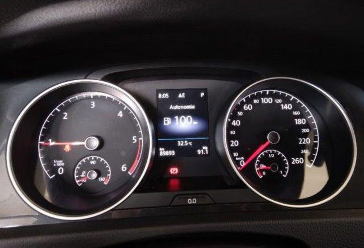 Volkswagen Golf Variant 2.0 TDI DSG Business BlueMotion Technology (7)