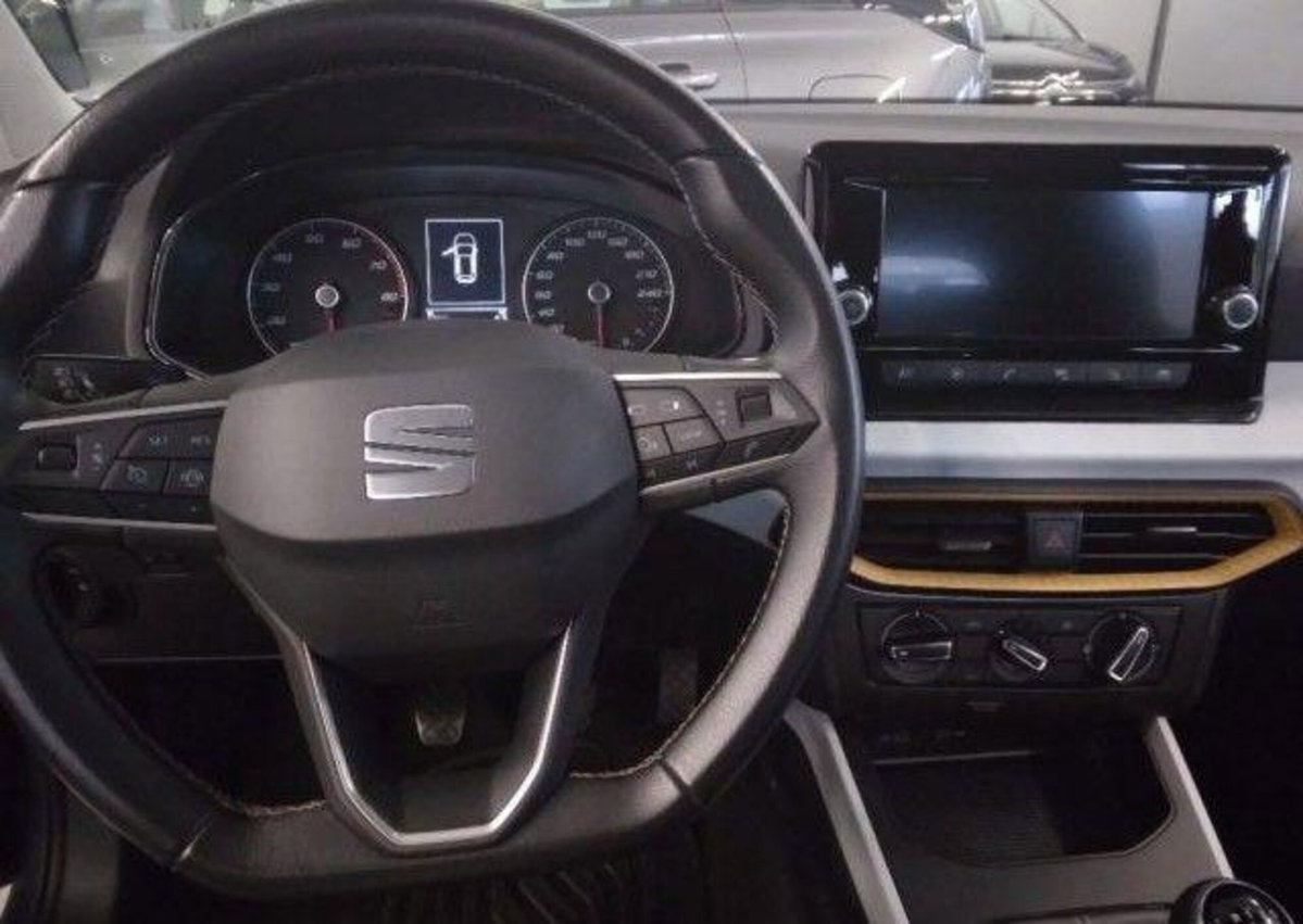 SEAT Arona 1.0 EcoTSI 110 CV DSG FR (7)