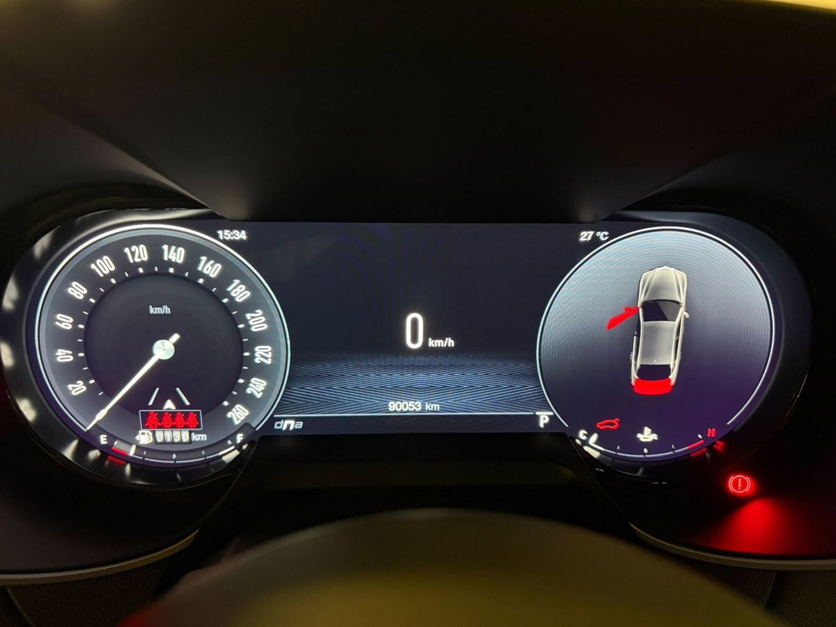 Alfa Romeo Giulia 2.2 Turbodiesel 210 CV AT8 AWD Q4 Estrema (18)