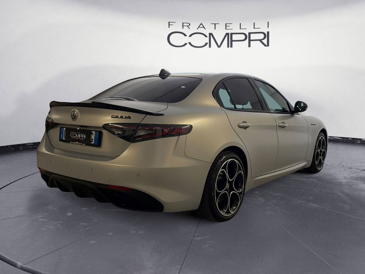 Alfa Romeo Giulia 2.2 Turbodiesel 210 CV AT8 AWD Q4 Estrema (3)