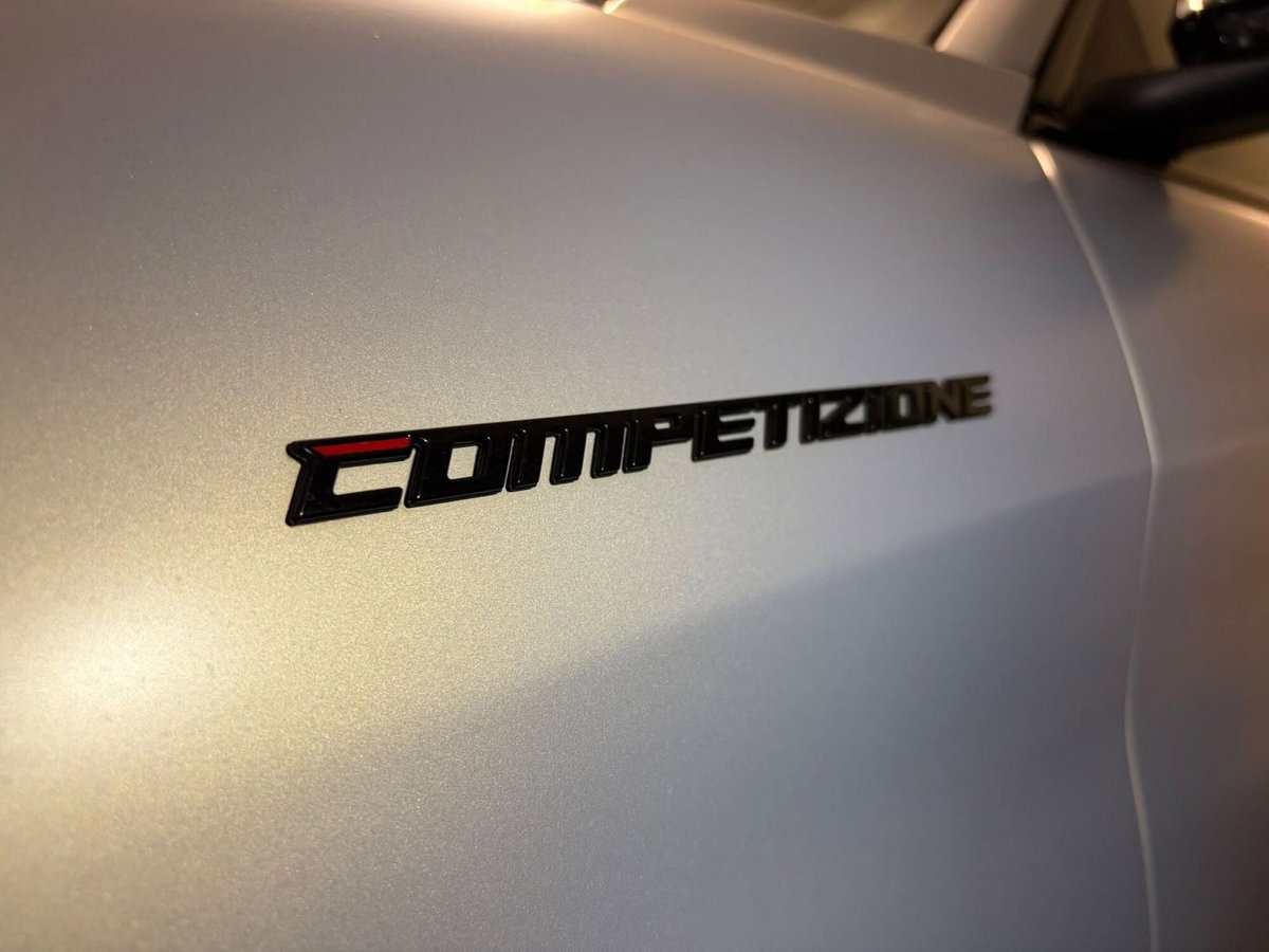 Alfa Romeo Giulia 2.2 Turbodiesel 210 CV AT8 AWD Q4 Estrema (9)