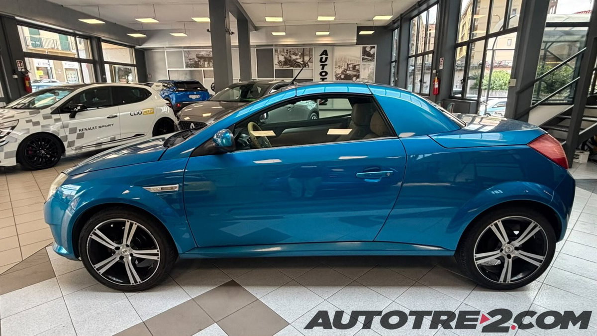 Opel Tigra TwinTop 1.4 16V Sport (13)