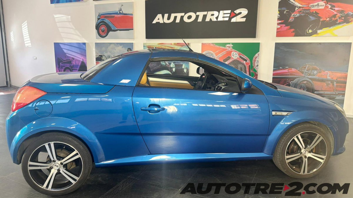 Opel Tigra TwinTop 1.4 16V Sport (3)