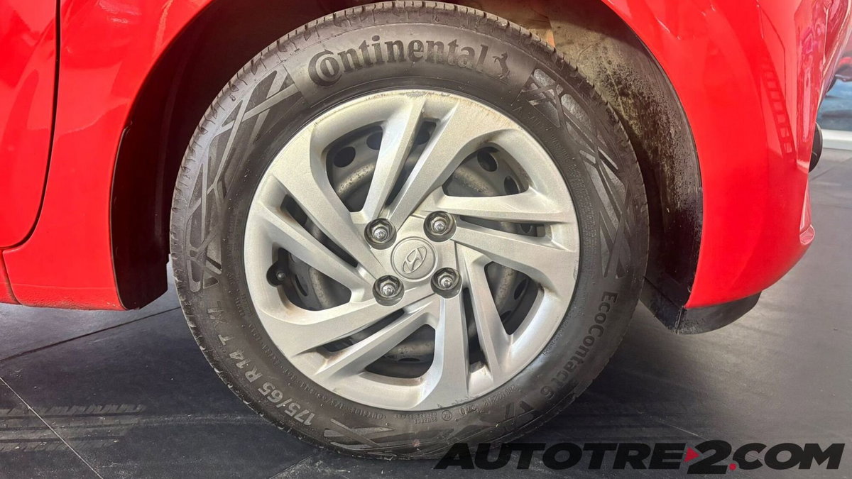 Hyundai i10 1.0 MPI Advanced (7)