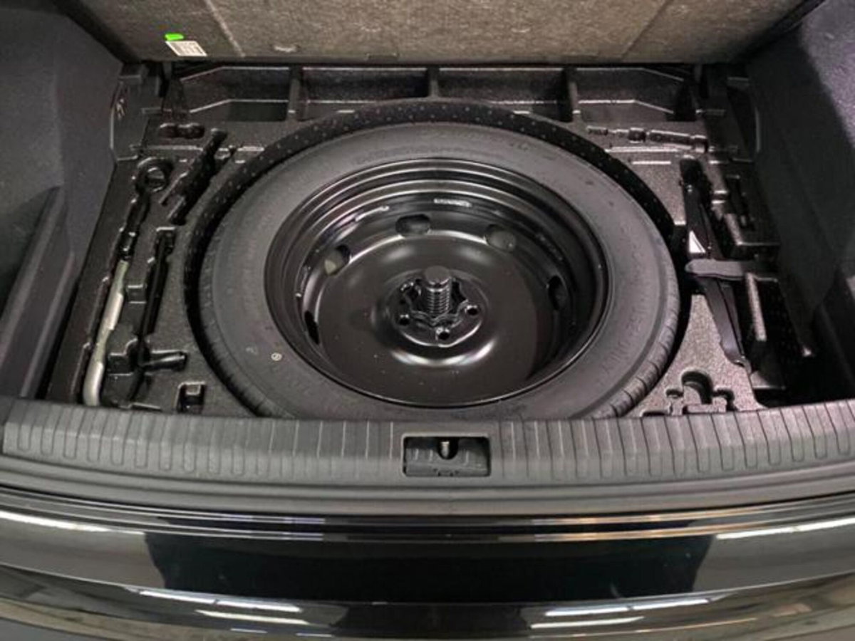 Audi Q3 35 TDI Business (12)