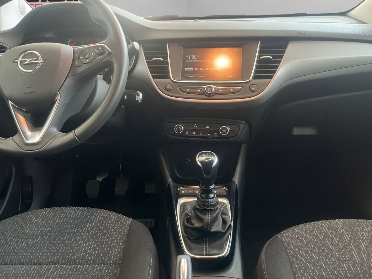 Opel Crossland 1.2 Elegance s&s 110cv (15)
