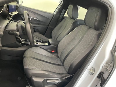 Peugeot 2008 1.2 turbo Allure 100cv (13)