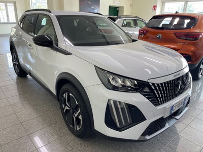 Peugeot 2008 1.2 turbo Allure 100cv (4)