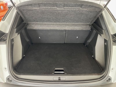 Peugeot 2008 1.2 turbo Allure 100cv (9)