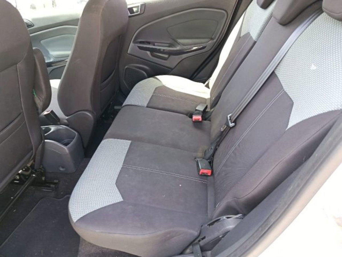 Ford EcoSport 1.5 TDCi 90 CV Titanium (11)