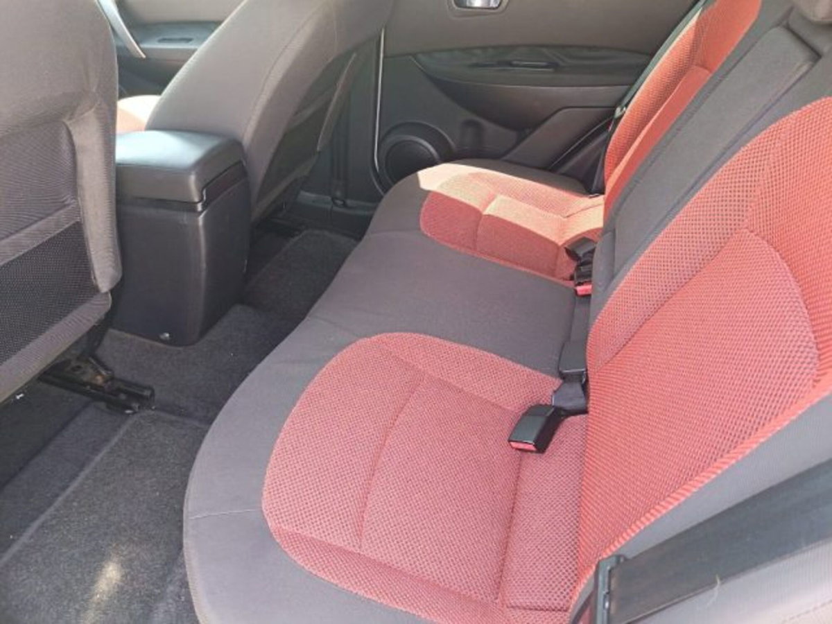 Nissan Qashqai 1.5 dCi Acenta (11)