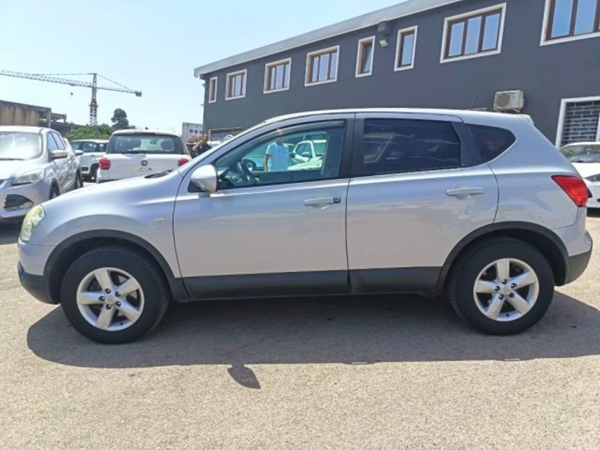 Nissan Qashqai 1.5 dCi Acenta (4)