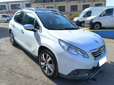 Peugeot 2008 e-HDi 115 CV Stop&Start Allure (2)