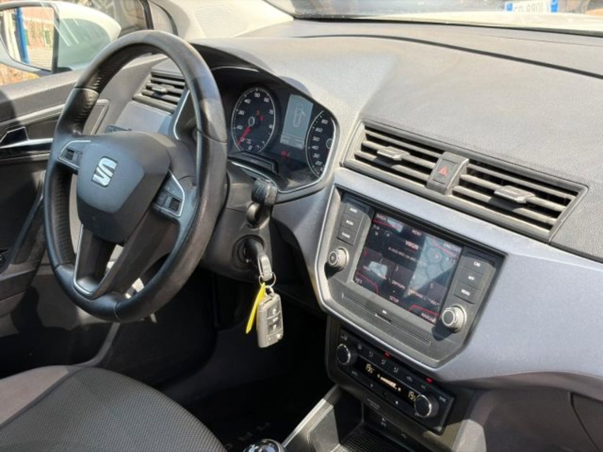 SEAT Arona 1.0 TGI Style (13)