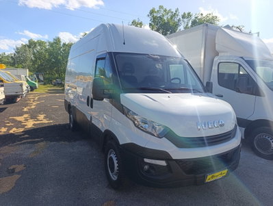 Iveco Daily Telaio 33S14 2.3 HPT PC Cabinato usata