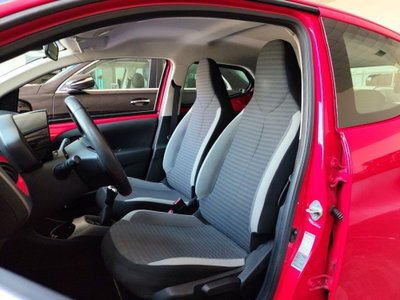 Toyota Aygo 1.0 VVT-i 72 CV 5 porte x-play (10)
