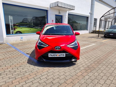 Toyota Aygo 1.0 VVT-i 72 CV 5 porte x-play (2)