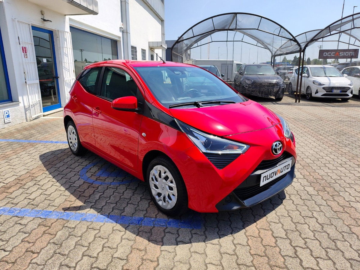 Toyota Aygo 1.0 VVT-i 72 CV 5 porte x-play (3)