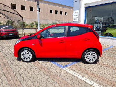 Toyota Aygo 1.0 VVT-i 72 CV 5 porte x-play (7)