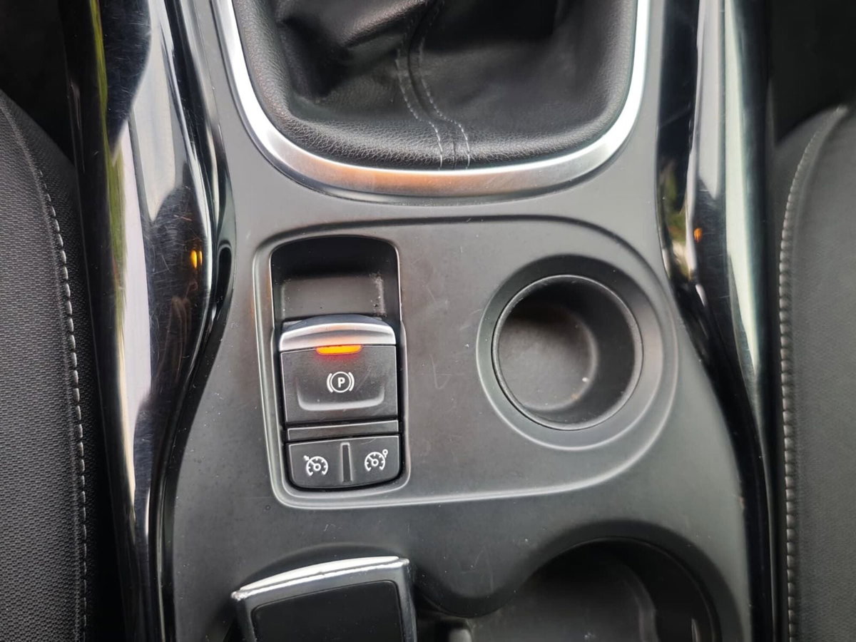 Renault Kadjar 8V 110CV Energy Sport Edition (14)