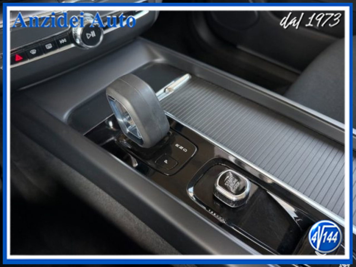 Volvo XC60 B4 (d) AWD Geartronic Business Plus (14)