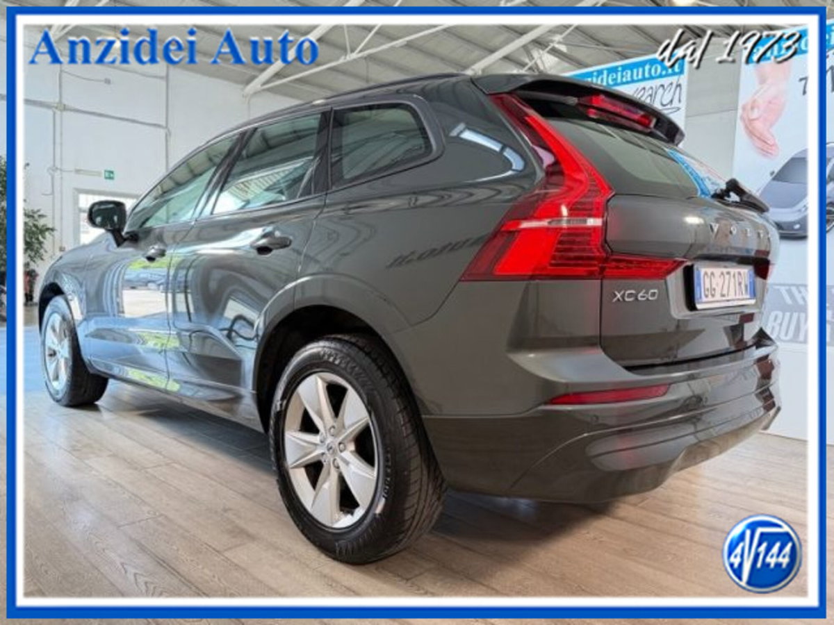 Volvo XC60 B4 (d) AWD Geartronic Business Plus (4)