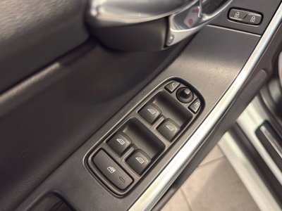 Volvo XC60 D3 Geartronic Momentum (19)