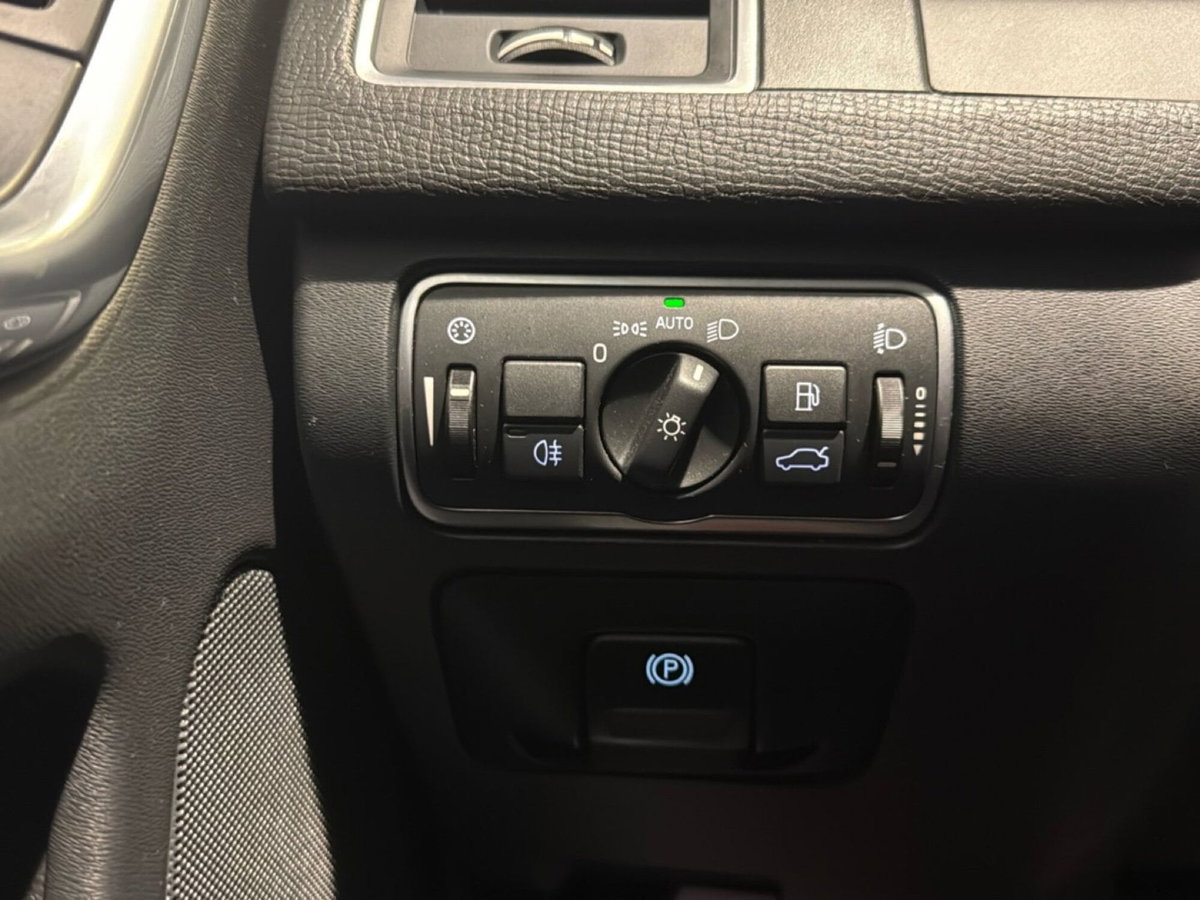 Volvo XC60 D3 Geartronic Momentum (20)