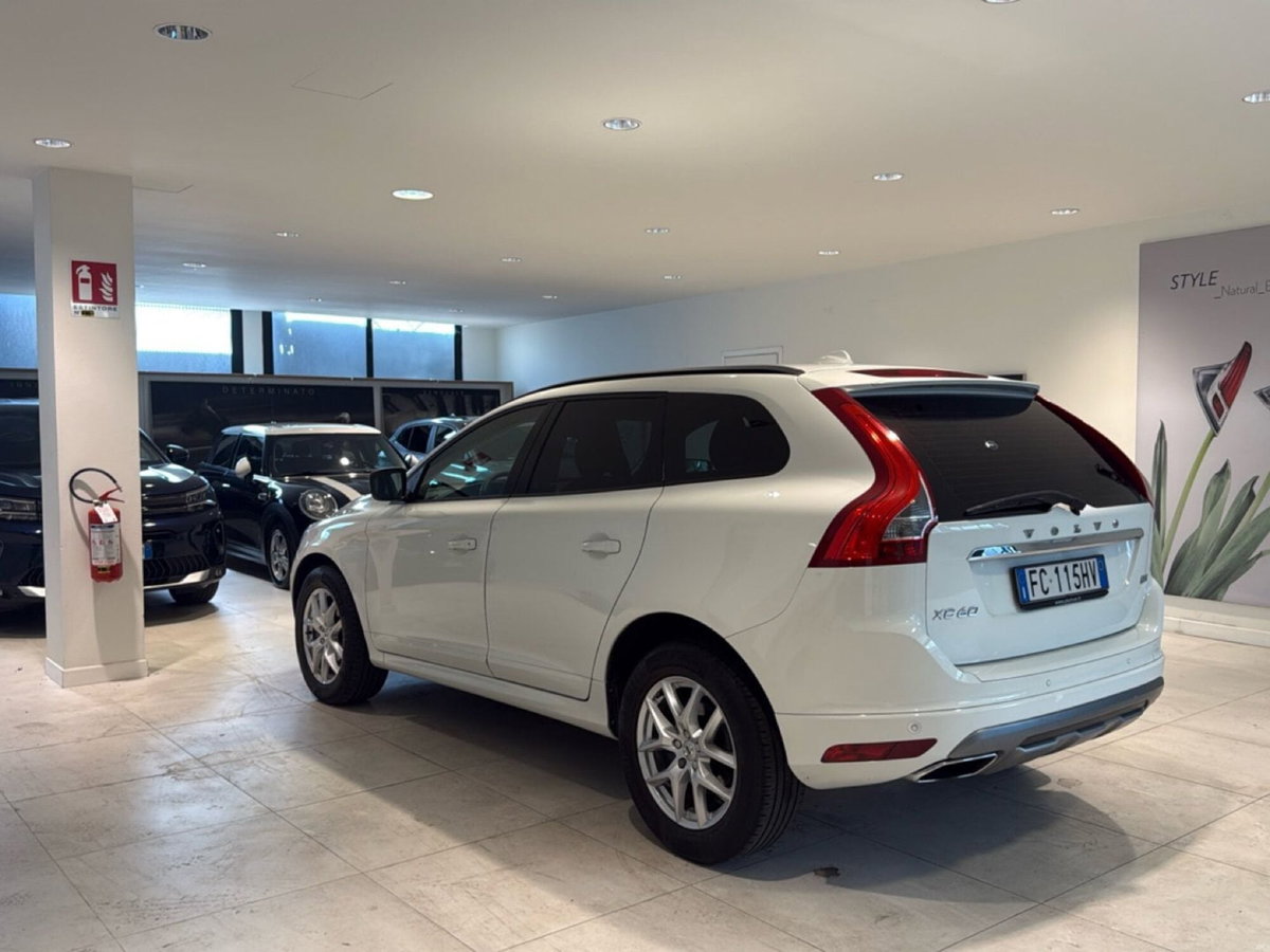 Volvo XC60 D3 Geartronic Momentum (7)