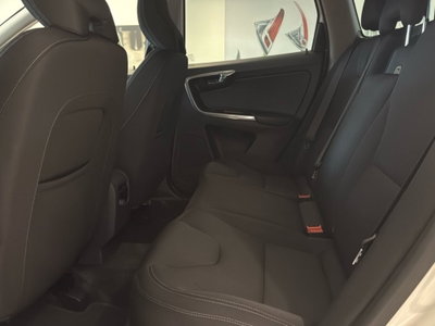 Volvo XC60 D3 Geartronic Momentum (9)